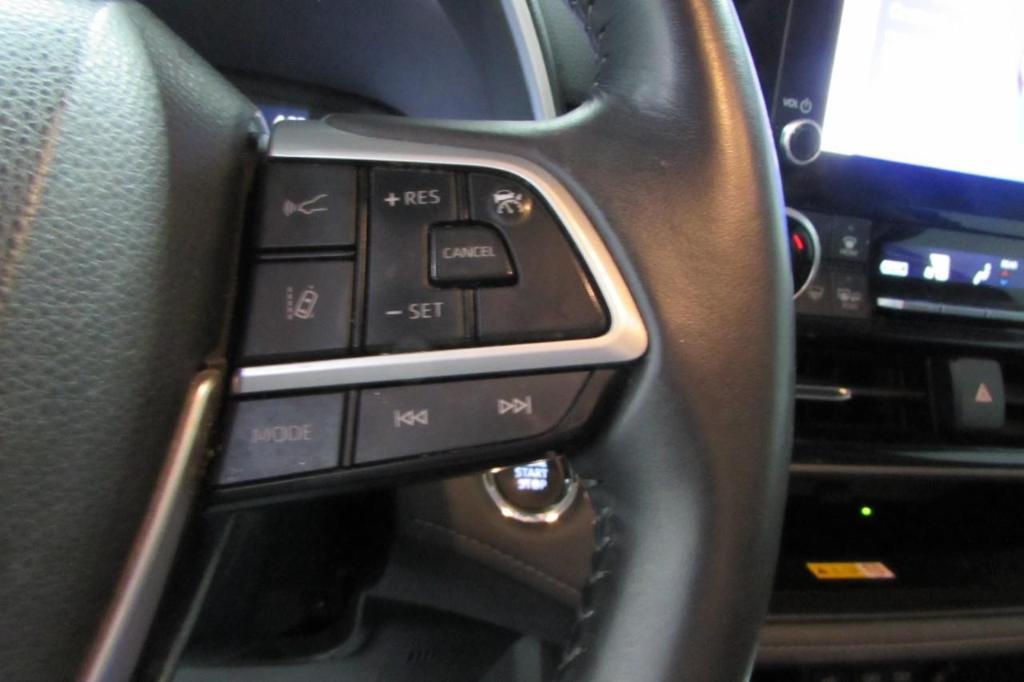 used 2023 Toyota Highlander car, priced at $39,815