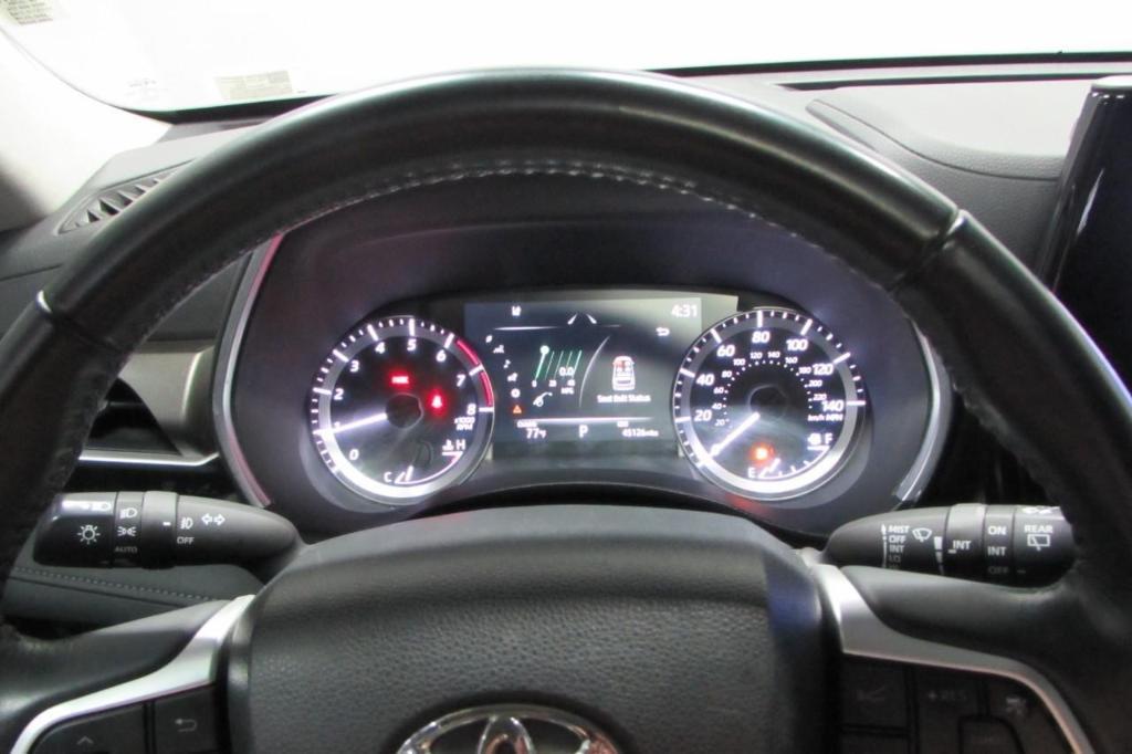 used 2023 Toyota Highlander car, priced at $39,815