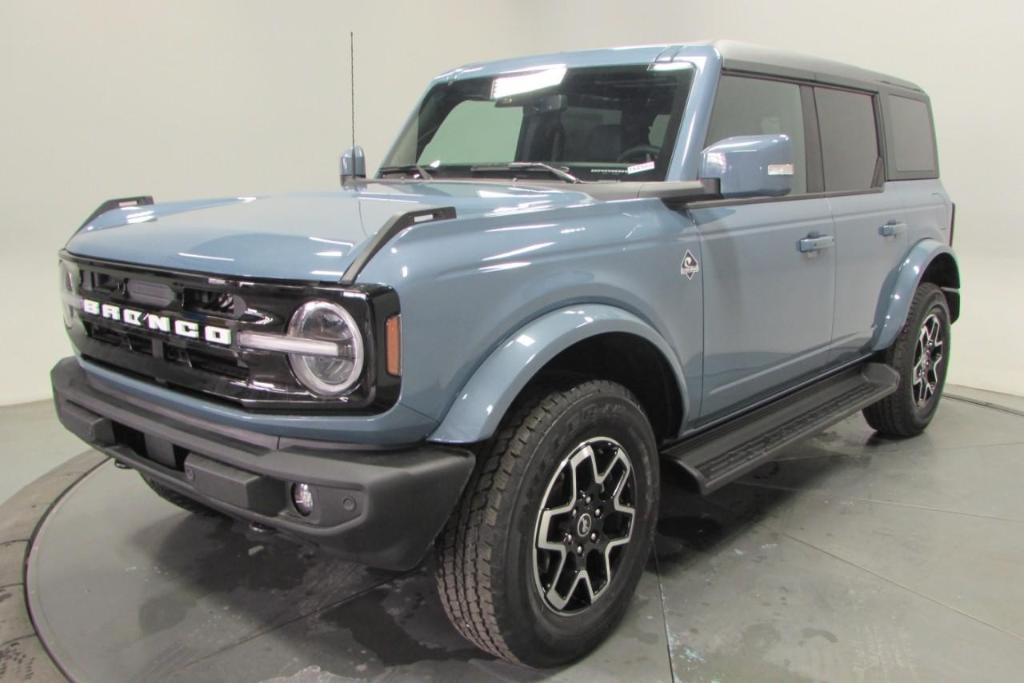 new 2025 Ford Bronco car, priced at $54,243