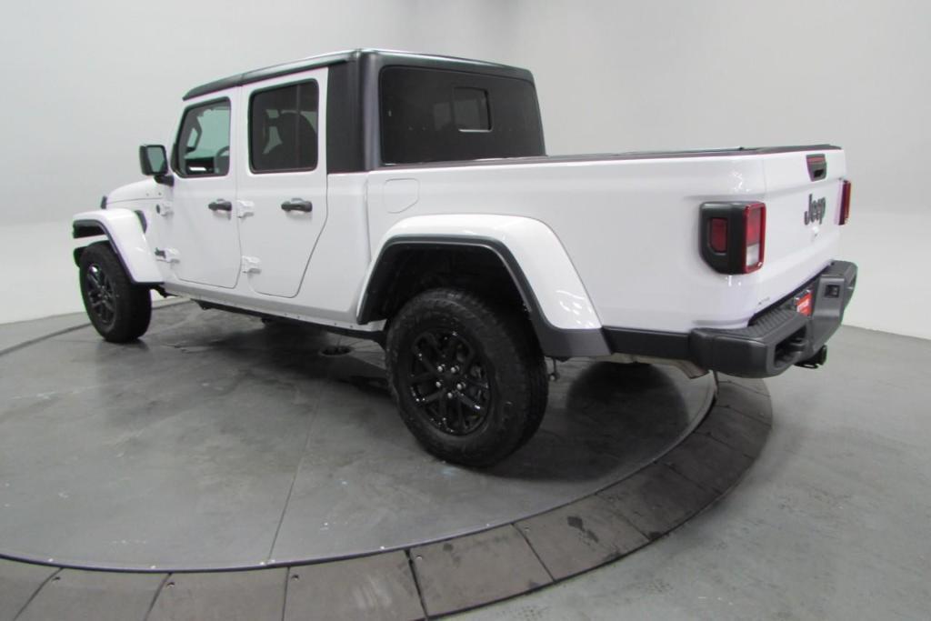 used 2023 Jeep Gladiator car, priced at $32,410