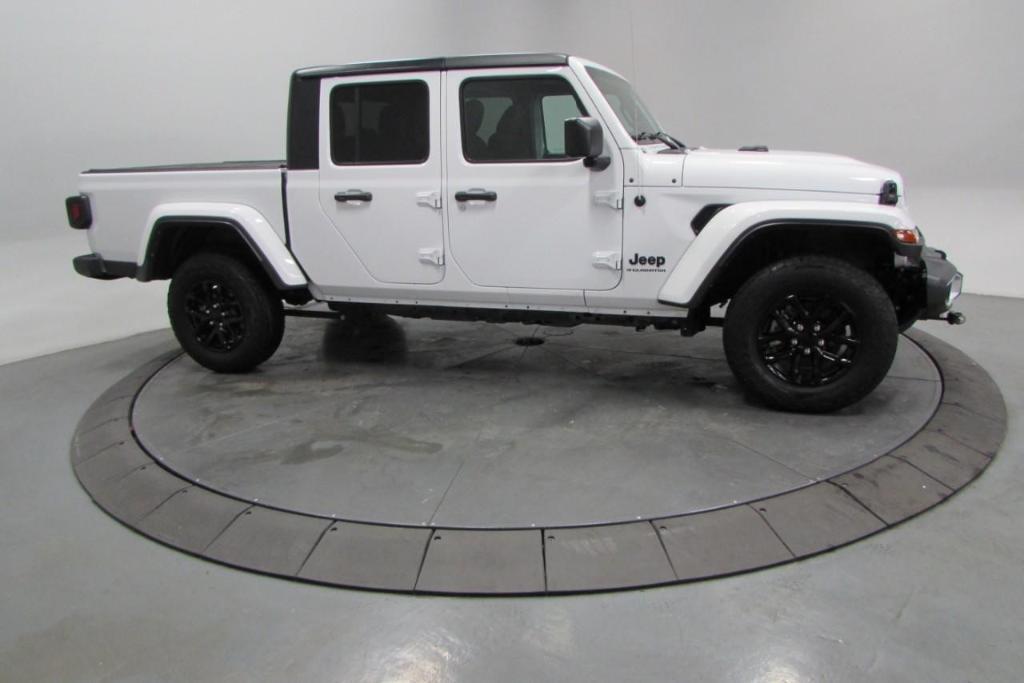 used 2023 Jeep Gladiator car, priced at $32,410