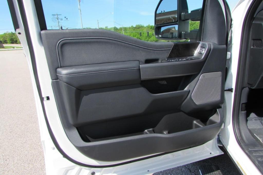 new 2025 Ford F-450 car, priced at $98,880