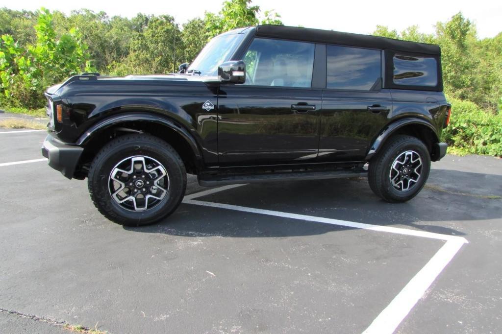 new 2024 Ford Bronco car, priced at $45,159