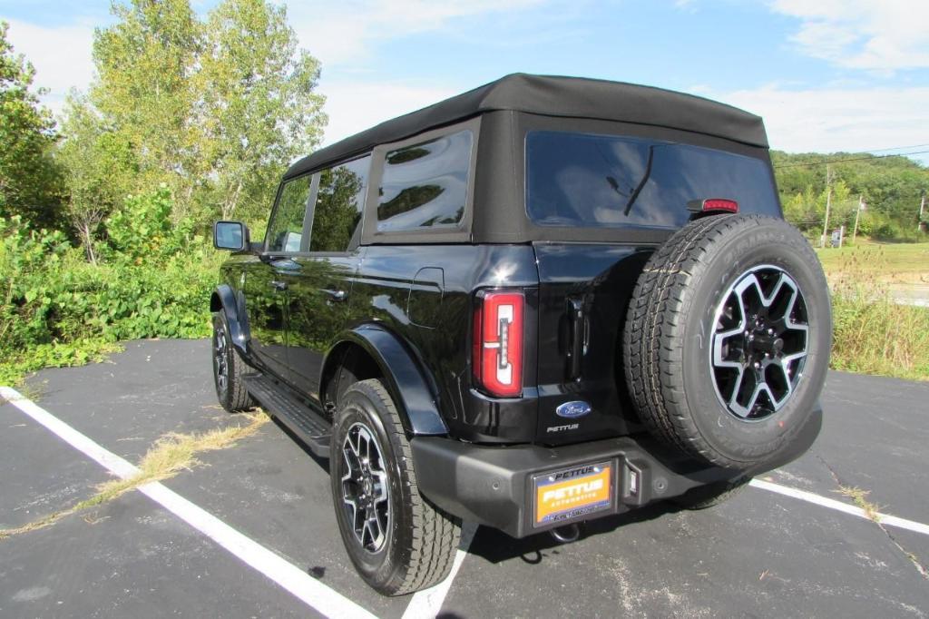 new 2024 Ford Bronco car, priced at $45,159