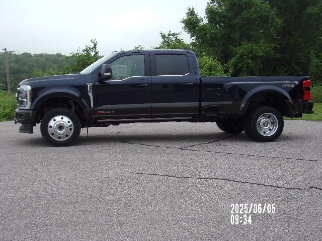 new 2025 Ford F-450 car, priced at $102,795