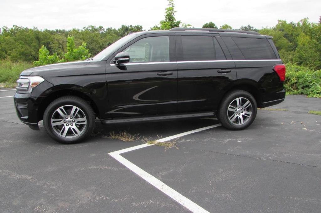 new 2024 Ford Expedition car, priced at $58,406