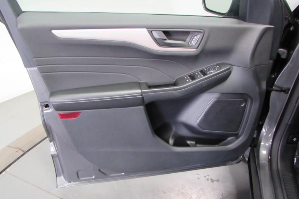 used 2022 Ford Escape car, priced at $25,750