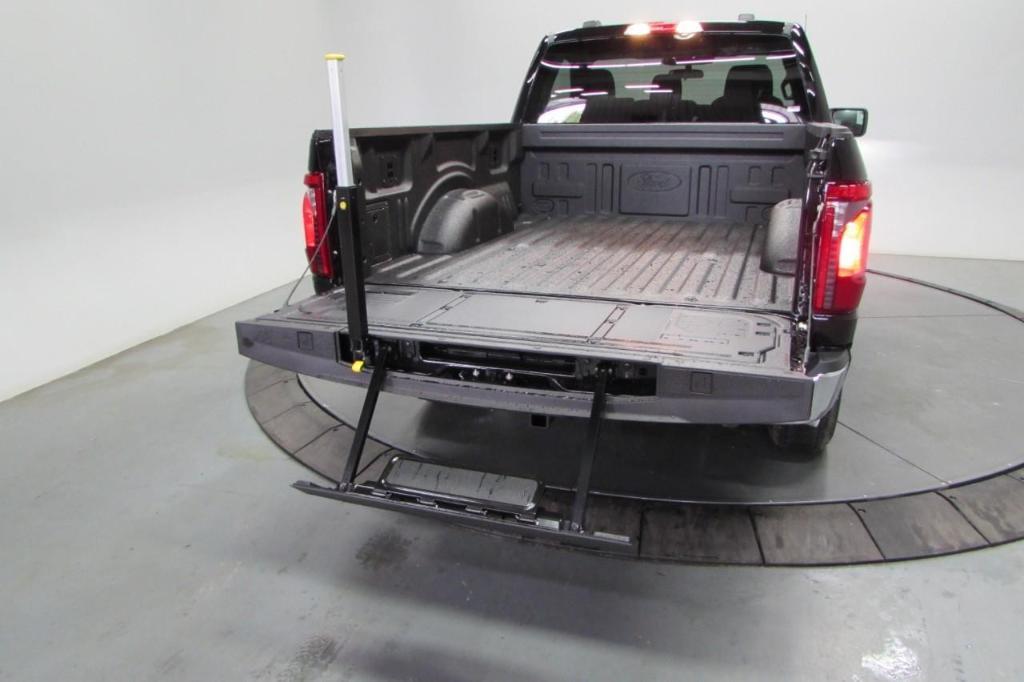 new 2025 Ford F-150 car, priced at $46,195