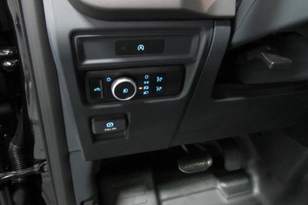 new 2025 Ford F-150 car, priced at $46,195