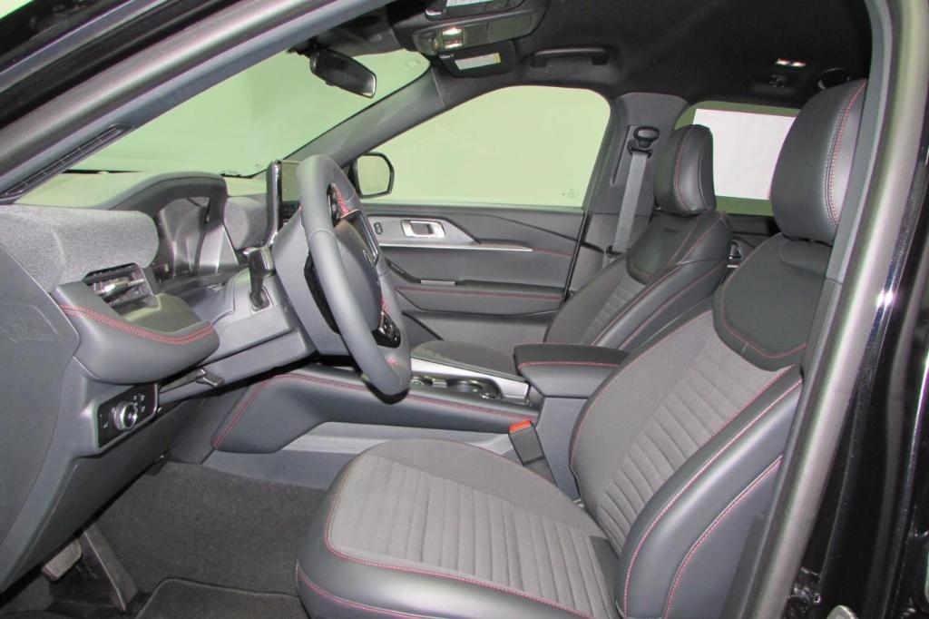 new 2025 Ford Explorer car, priced at $47,090