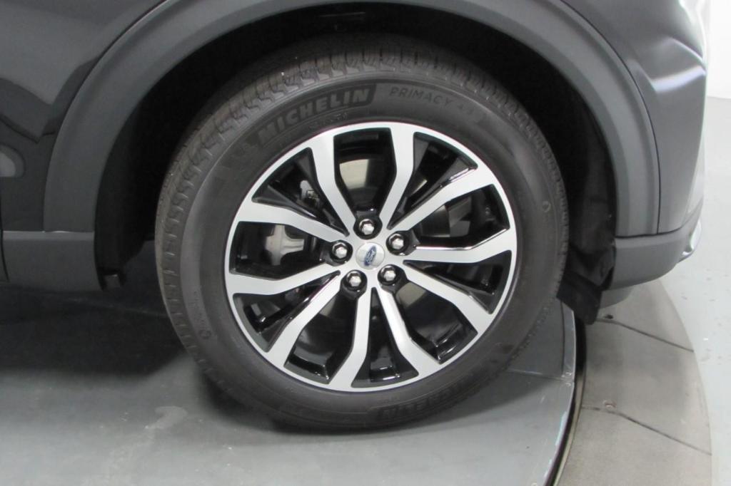 new 2025 Ford Explorer car, priced at $47,090