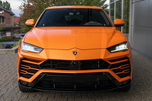 used 2022 Lamborghini Urus car, priced at $234,000