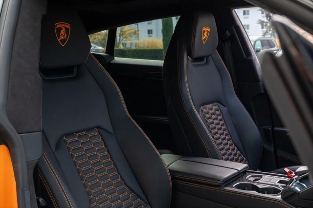 used 2022 Lamborghini Urus car, priced at $234,000