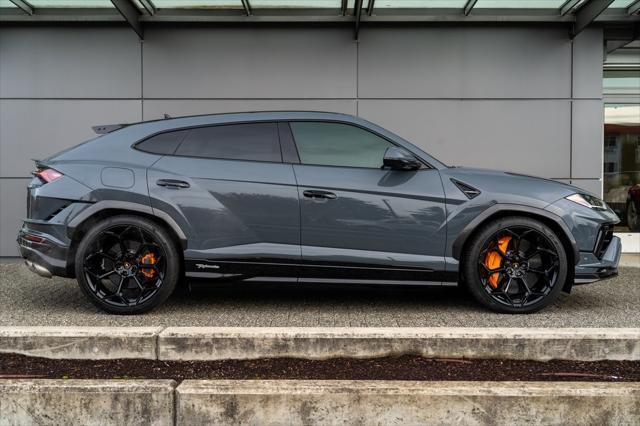 used 2023 Lamborghini Urus car, priced at $299,657