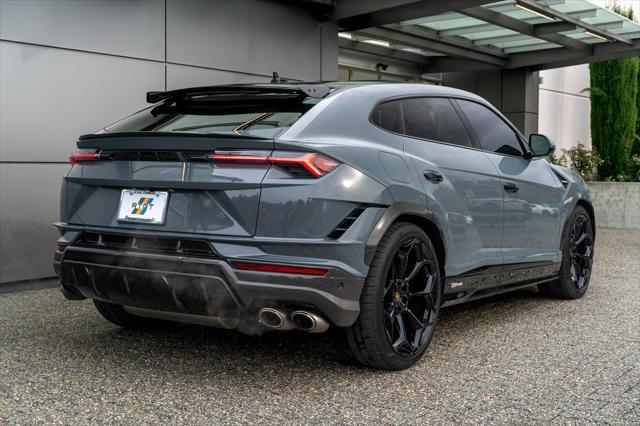 used 2023 Lamborghini Urus car, priced at $299,657