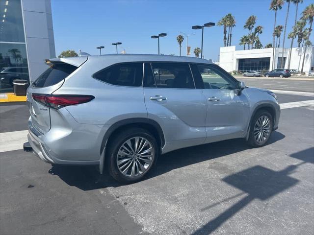 used 2021 Toyota Highlander Hybrid car, priced at $41,972