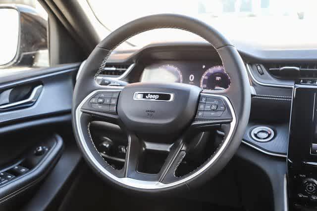 new 2024 Jeep Grand Cherokee L car, priced at $40,179