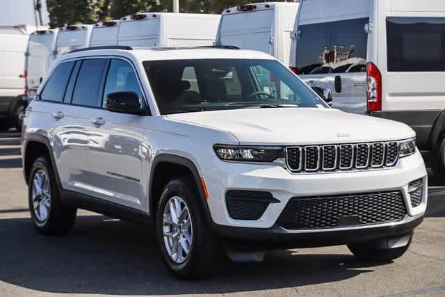 new 2024 Jeep Grand Cherokee car, priced at $38,656