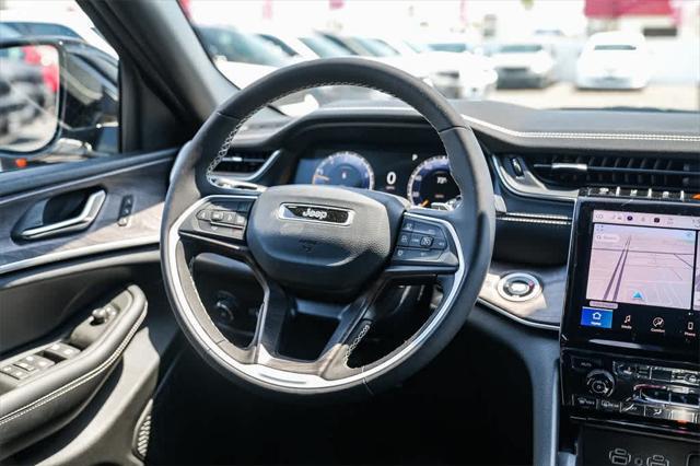 new 2025 Jeep Grand Cherokee car, priced at $38,814