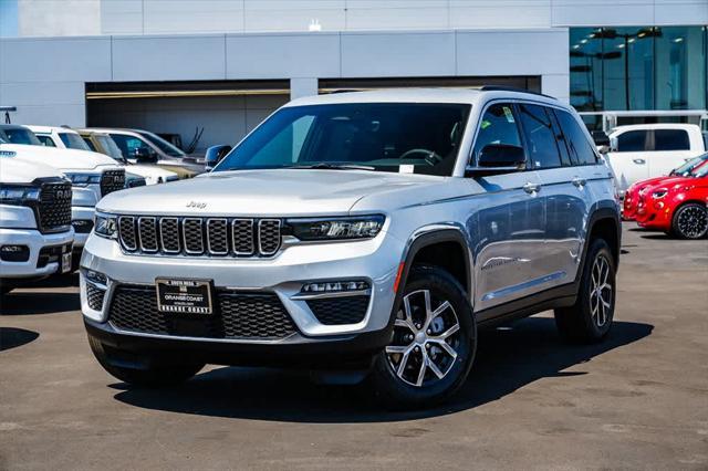 new 2025 Jeep Grand Cherokee car, priced at $38,814