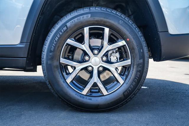 new 2025 Jeep Grand Cherokee car, priced at $38,814