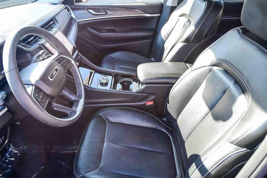 used 2023 Jeep Grand Cherokee car, priced at $29,972