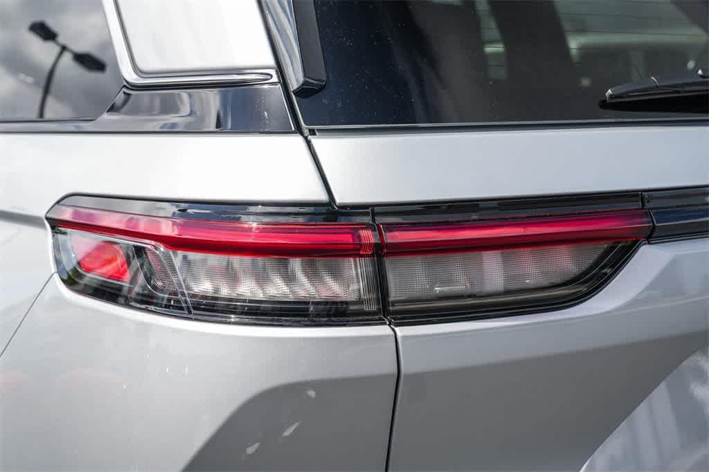 new 2025 Jeep Grand Cherokee car, priced at $44,760