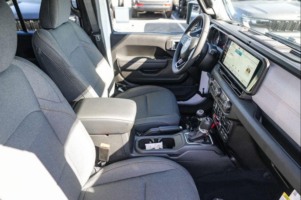 new 2026 Jeep Wrangler car, priced at $44,688