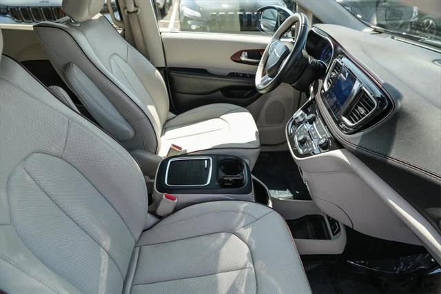used 2017 Chrysler Pacifica car, priced at $18,388