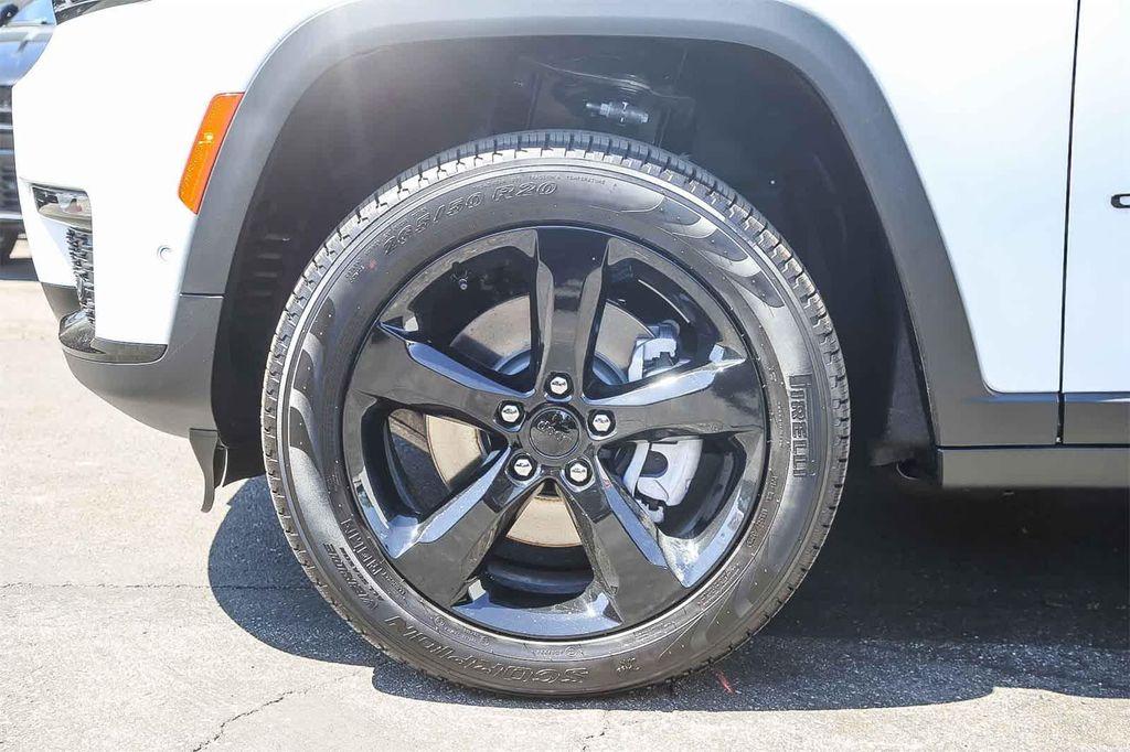 new 2025 Jeep Grand Cherokee L car, priced at $47,665