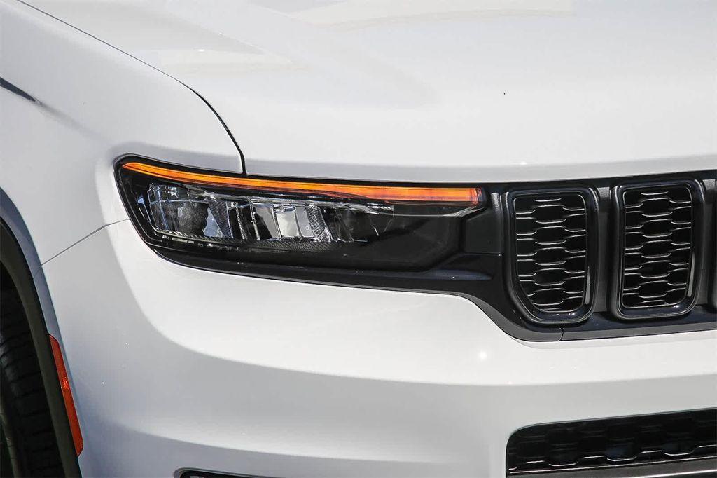 new 2025 Jeep Grand Cherokee L car, priced at $47,665