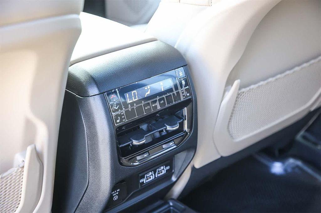 new 2025 Jeep Grand Cherokee L car, priced at $47,665