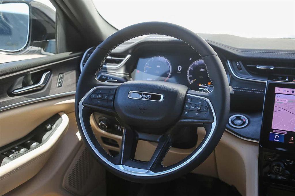 new 2025 Jeep Grand Cherokee L car, priced at $47,665