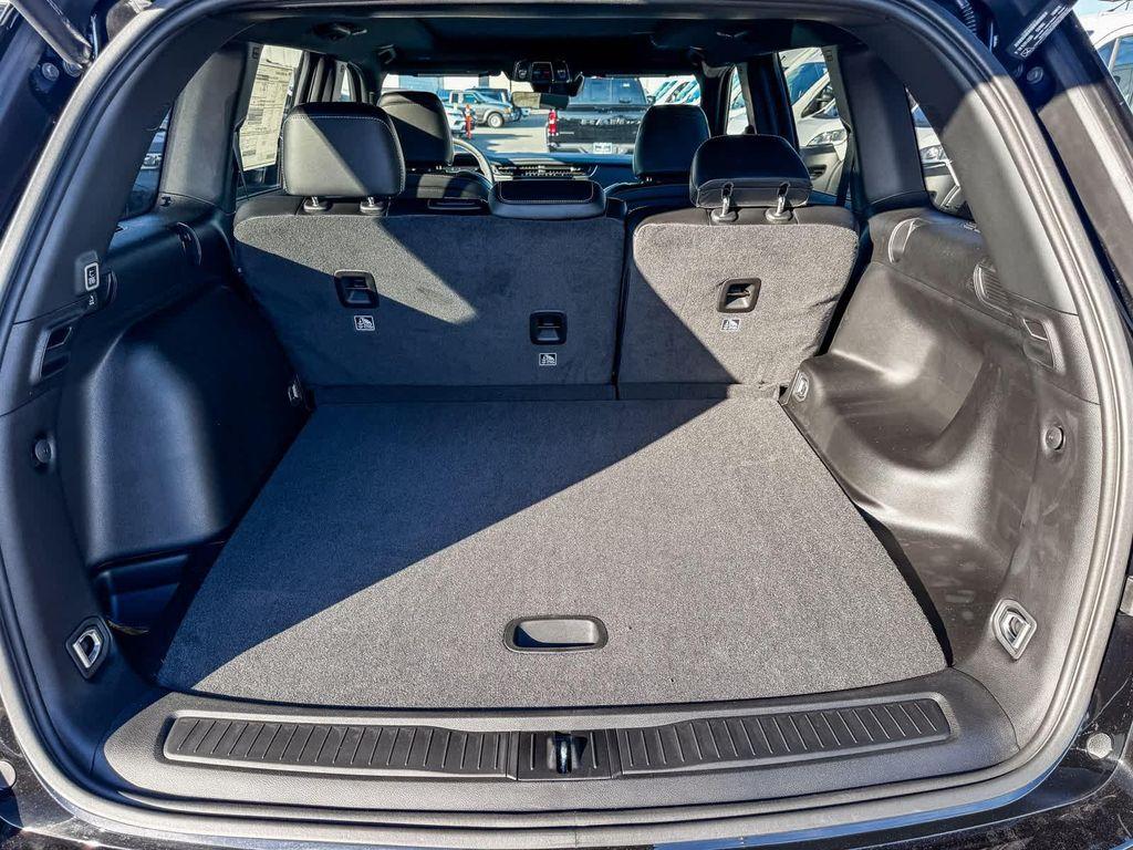 new 2025 Jeep Grand Cherokee car, priced at $47,823