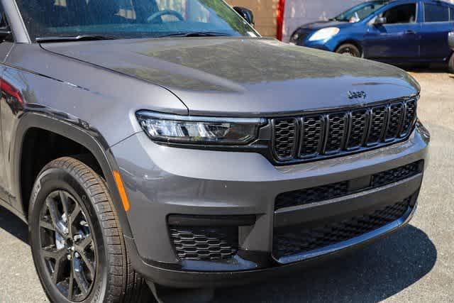 new 2024 Jeep Grand Cherokee L car, priced at $40,127