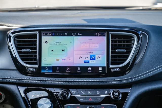 new 2025 Chrysler Pacifica car, priced at $39,920