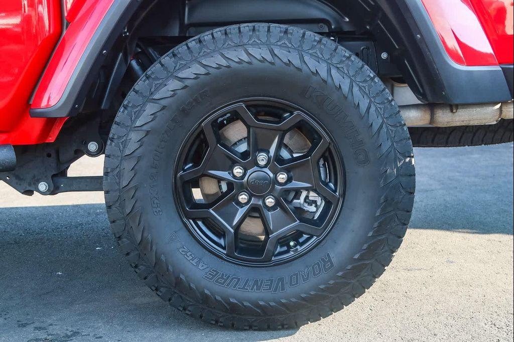 used 2022 Jeep Gladiator car, priced at $33,000