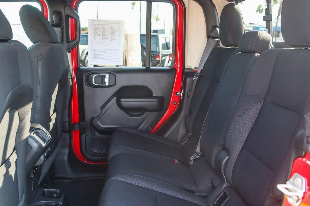 used 2022 Jeep Gladiator car, priced at $33,000