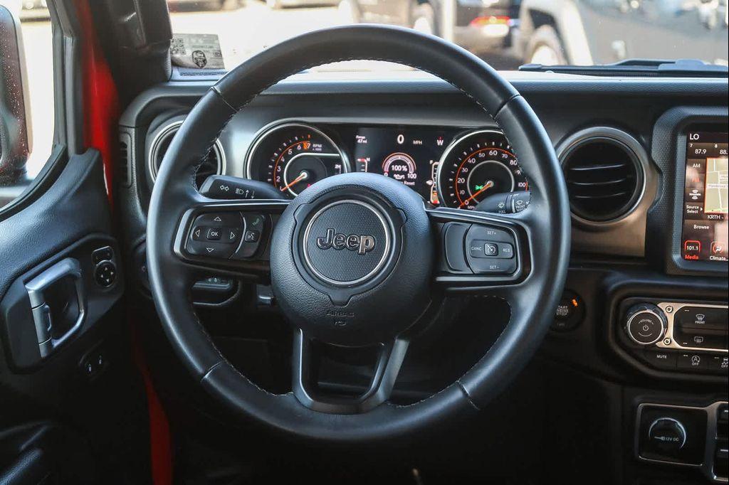 used 2022 Jeep Gladiator car, priced at $33,000