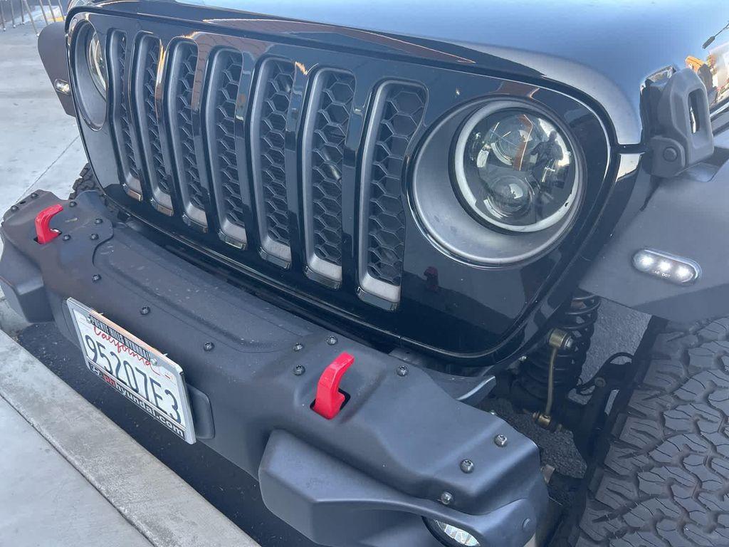 used 2020 Jeep Gladiator car, priced at $38,972