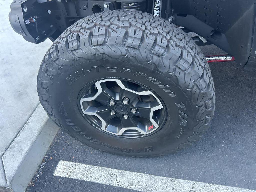 used 2020 Jeep Gladiator car, priced at $38,972