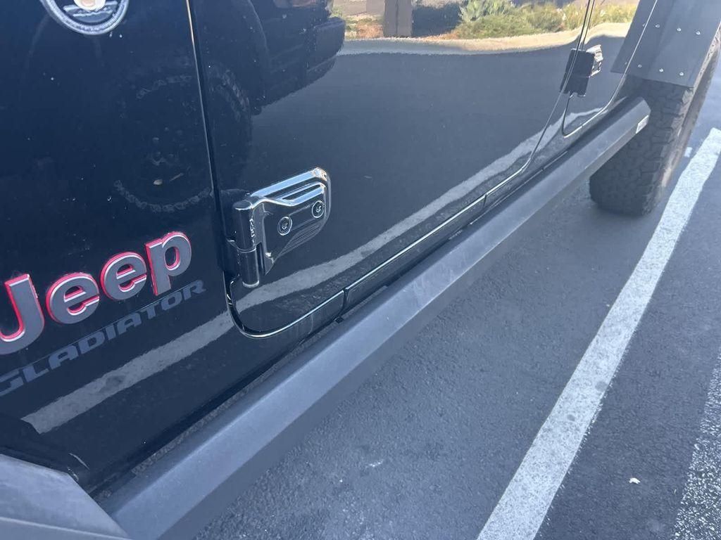 used 2020 Jeep Gladiator car, priced at $38,972
