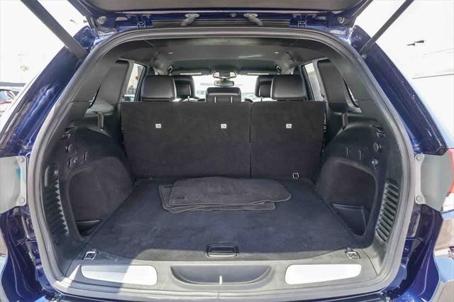 used 2018 Jeep Grand Cherokee car, priced at $18,564