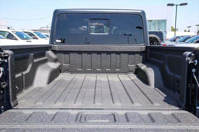 new 2025 Jeep Gladiator car, priced at $51,457