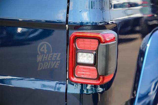 new 2025 Jeep Gladiator car, priced at $51,457