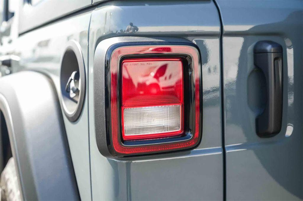 new 2025 Jeep Wrangler car, priced at $42,525