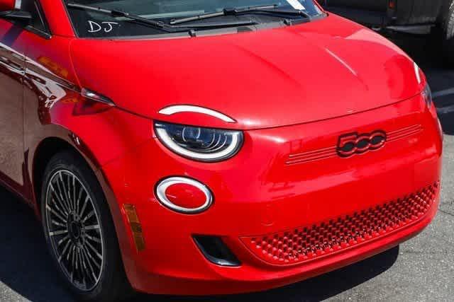 new 2024 FIAT 500e car, priced at $32,390