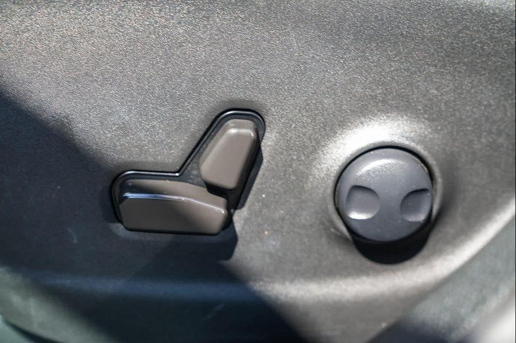 used 2022 Jeep Cherokee car, priced at $22,675