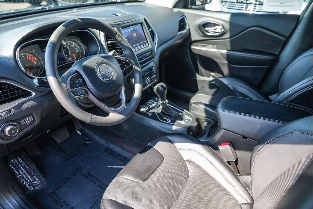 used 2022 Jeep Cherokee car, priced at $22,675