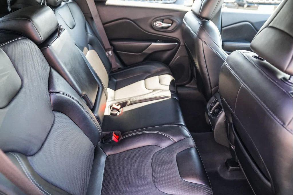 used 2022 Jeep Cherokee car, priced at $22,675